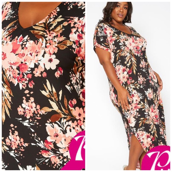 PLUS Floral Dress - Picture 2 of 2